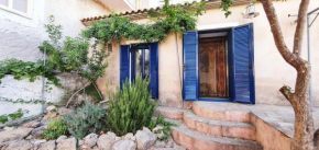 Traditional Hillside Cottage